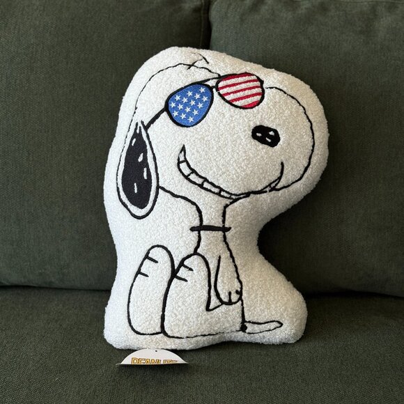 Peanuts Snoopy Patriotic Summer Sherpa Throw Pillow | Snoopy Decorative pillow - Picture 1 of 5